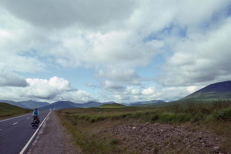 WT 3100 354-25 UK-3 1992.jpg